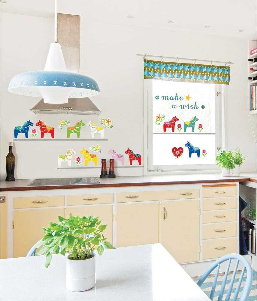 Samolepka Fanastick Small Colorful Horses