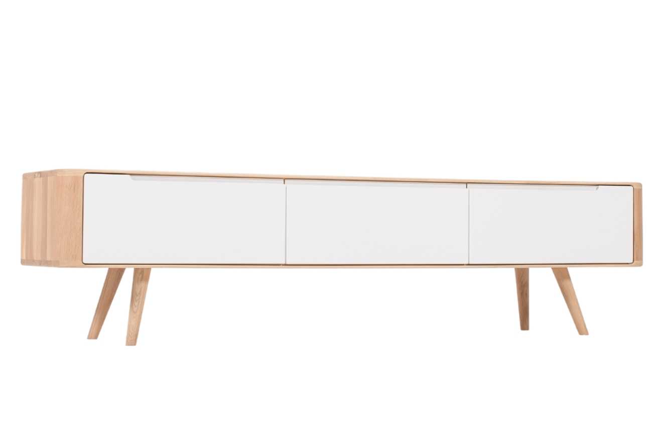 Gazzda Dubový TV stolek Ena 180 x 42 cm