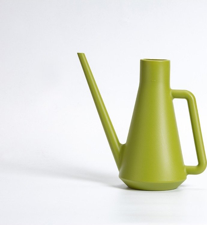 Plastová konvička na zalévání 1